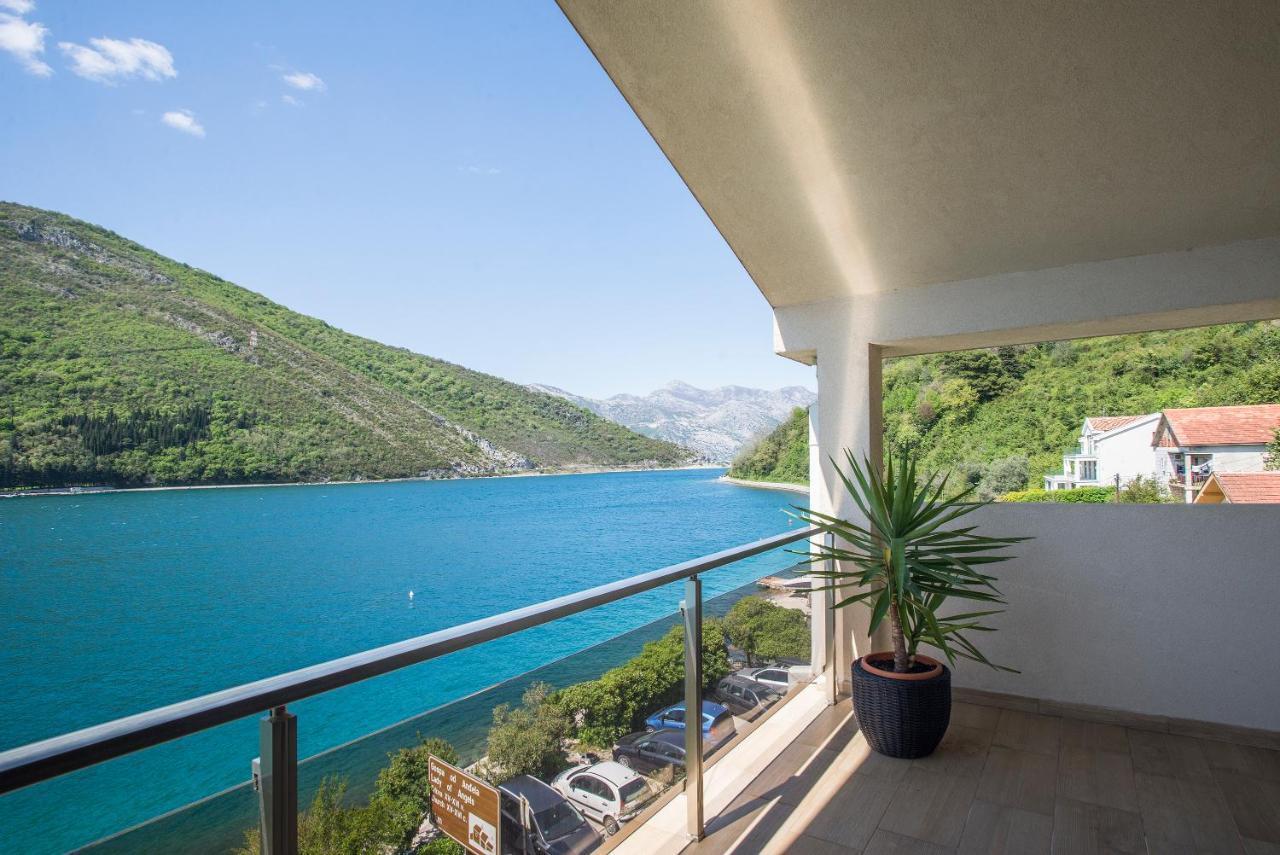 Apartments Maxhit Tivat Kültér fotó