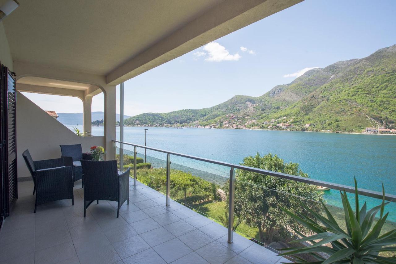 Apartments Maxhit Tivat Kültér fotó