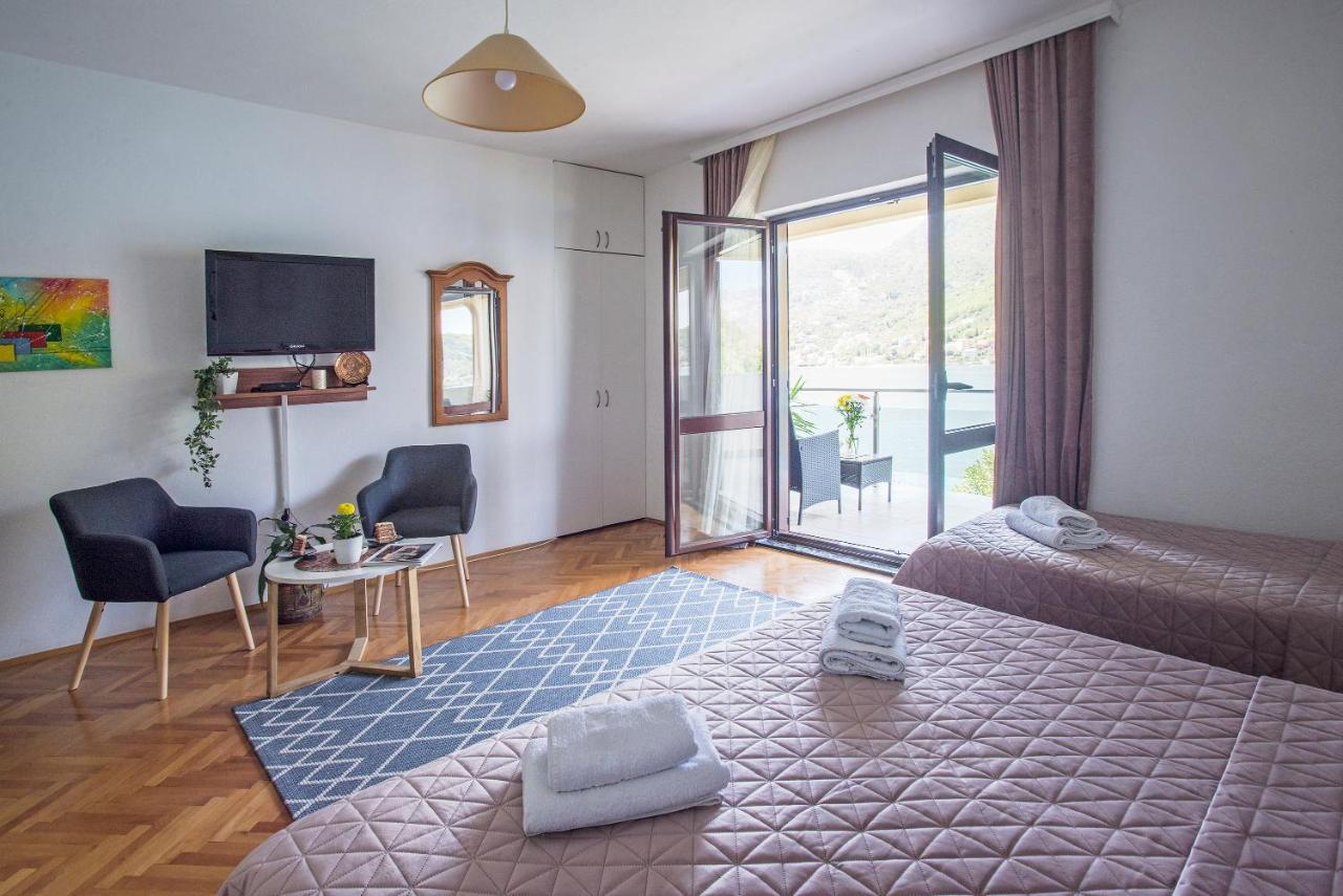 Apartments Maxhit Tivat Kültér fotó