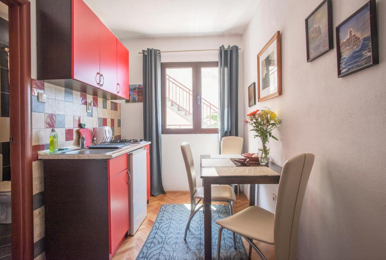 Apartments Maxhit Tivat Kültér fotó