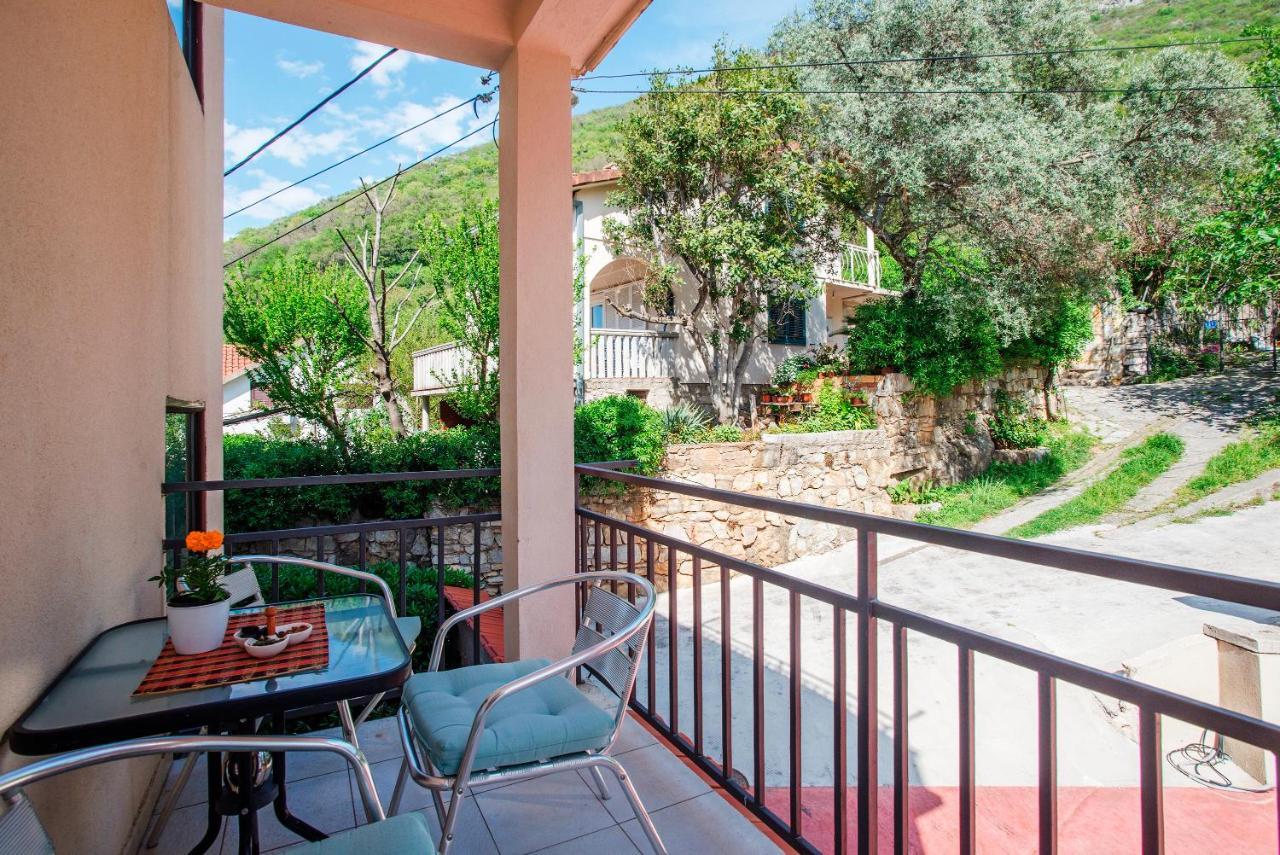 Apartments Maxhit Tivat Kültér fotó