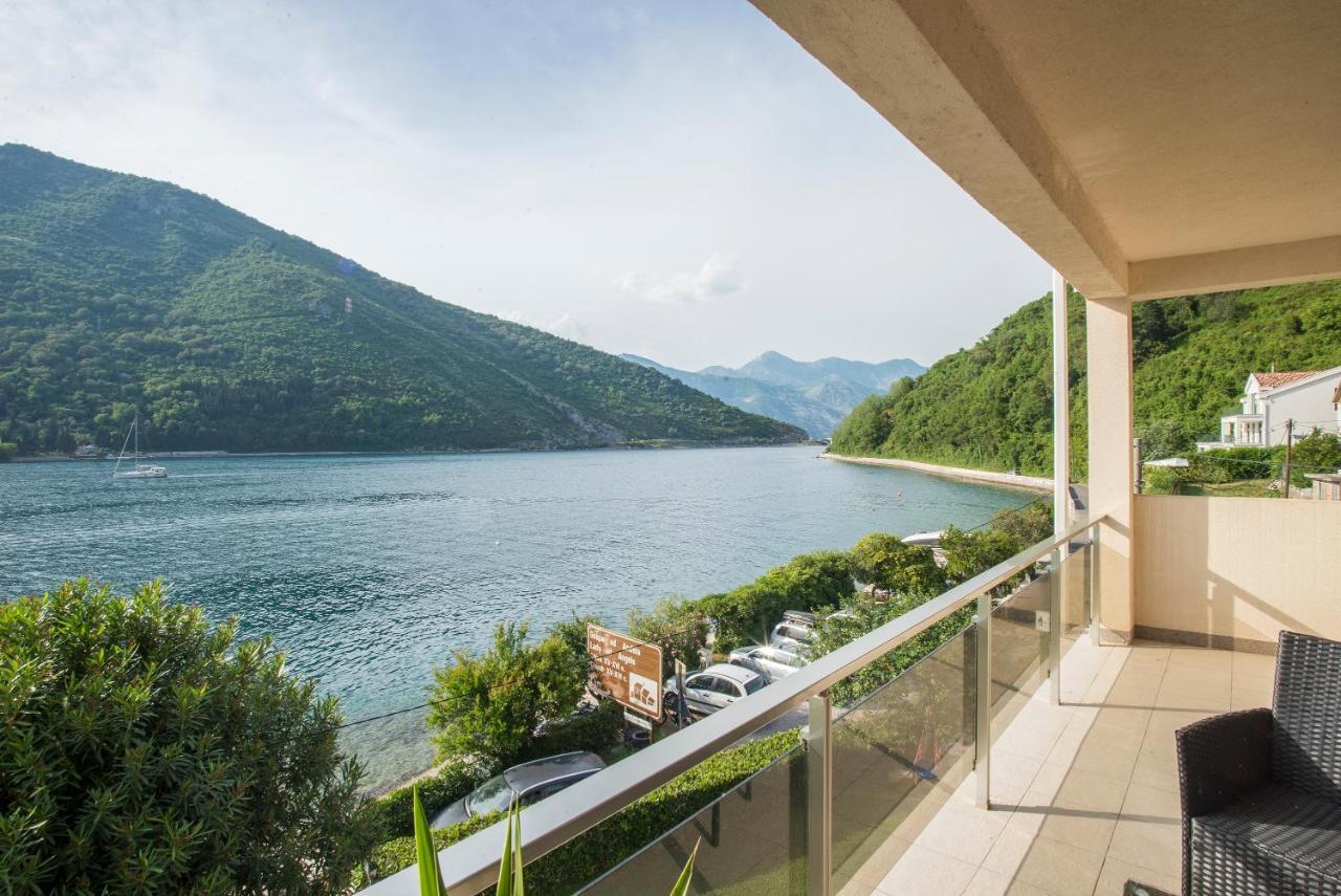 Apartments Maxhit Tivat Kültér fotó
