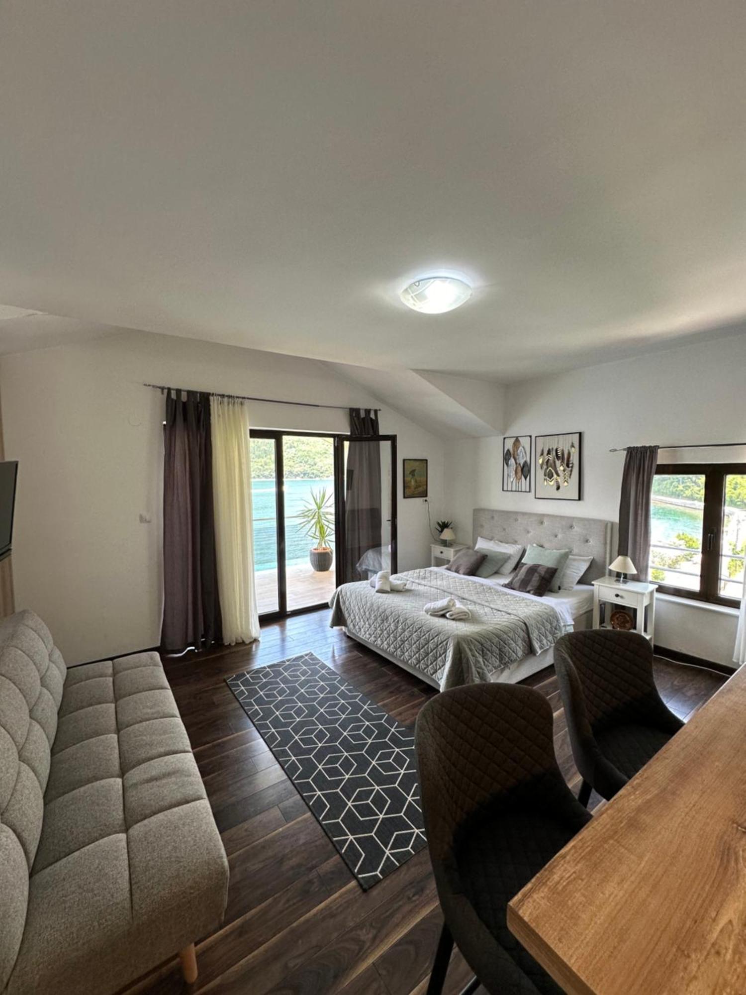 Apartments Maxhit Tivat Kültér fotó