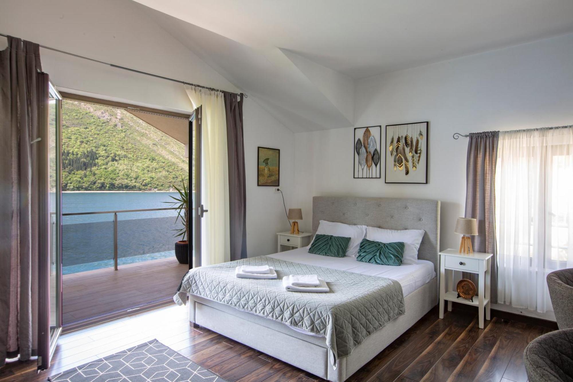 Apartments Maxhit Tivat Kültér fotó