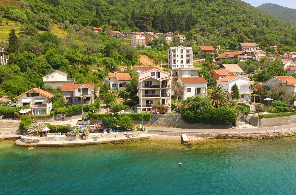 Apartments Maxhit Tivat Kültér fotó